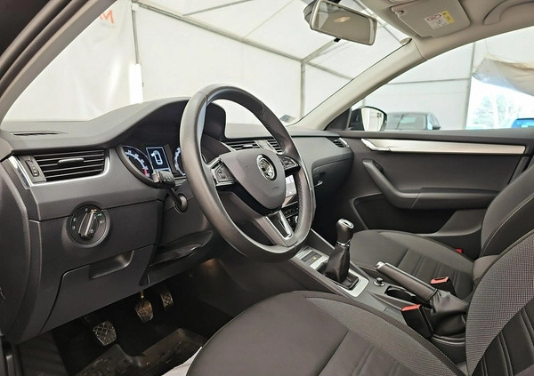 Skoda Octavia cena 61500 przebieg: 116776, rok produkcji 2019 z Jaworzno małe 379